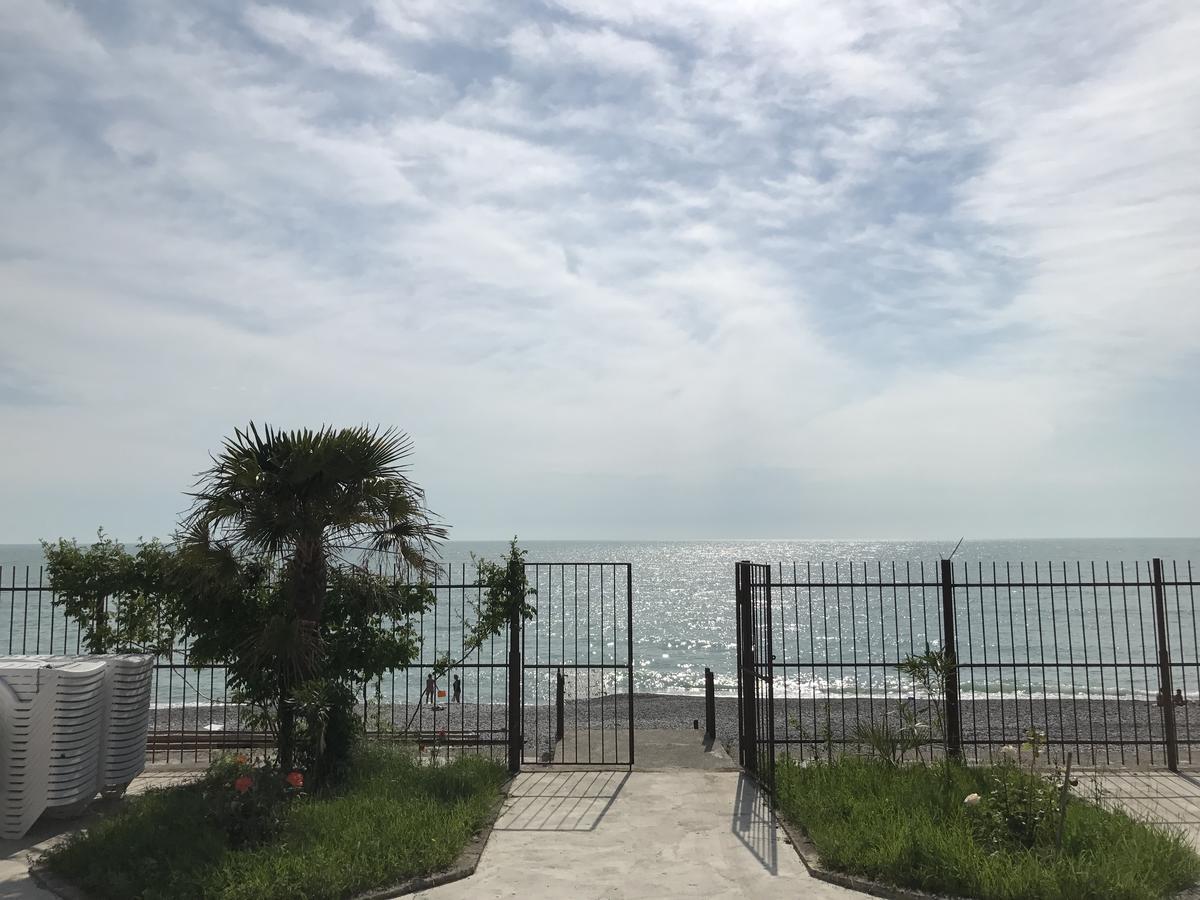 Davel Hotel Gagra Exterior foto